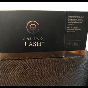 Faux Eyelashes One Two Lash